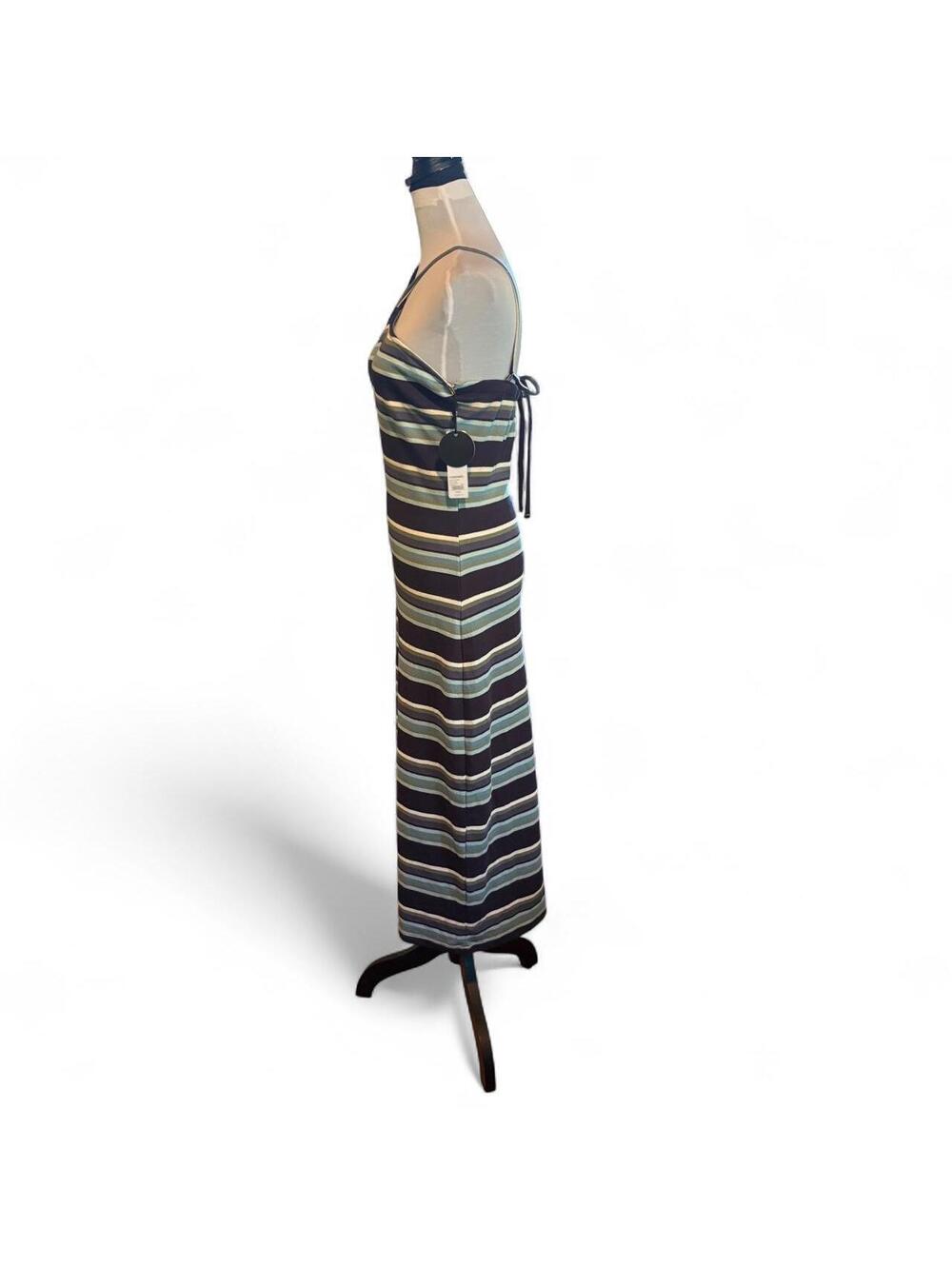 Amuse Society Navy and Blue Striped maxi Dress Size L NWT - Picture 3 of 8